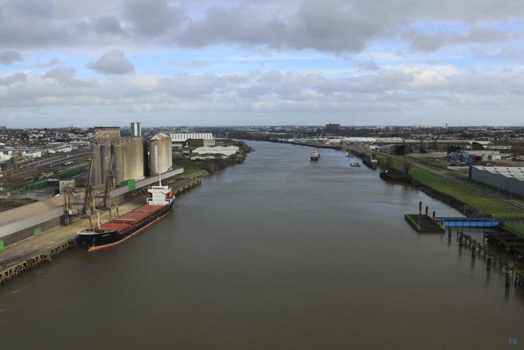 La vue du pont de Cheviré